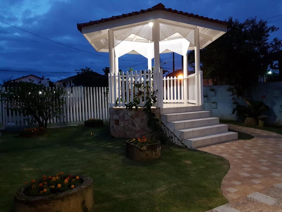 Casa De Praia Гуаратуба Экстерьер фото